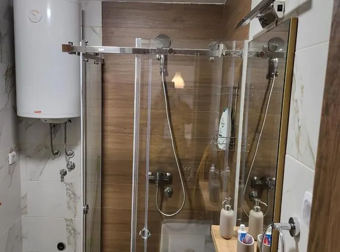 Divcibare_sunrise 아파트